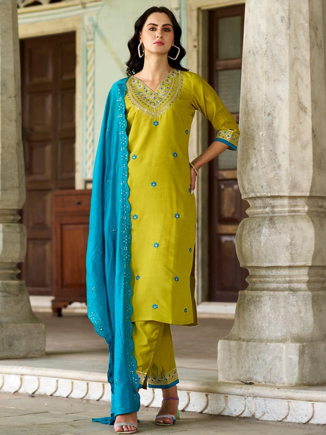 CaniBani Women Lime Green Kurta Sets