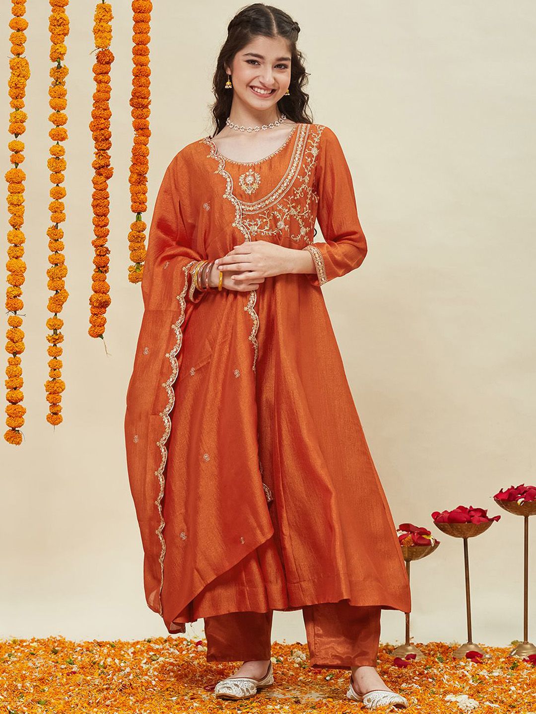 CurlyTales Girls Ethnic Motifs Embroidered Anarkali Kurta with Trousers & Dupatta-picture-21