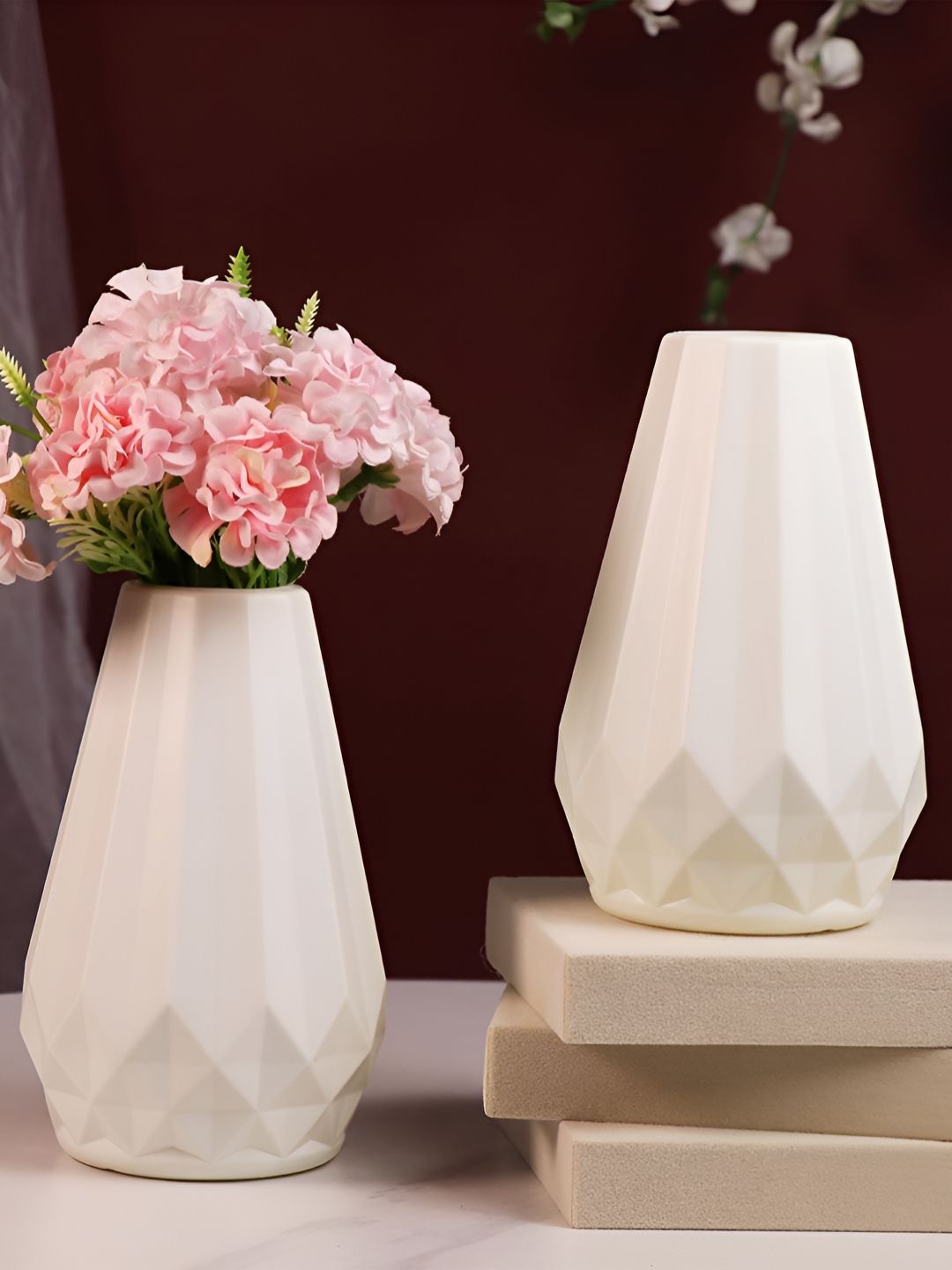 Art Street 2-Pcs White Faceted Texture Round Flower Vase-picture-22