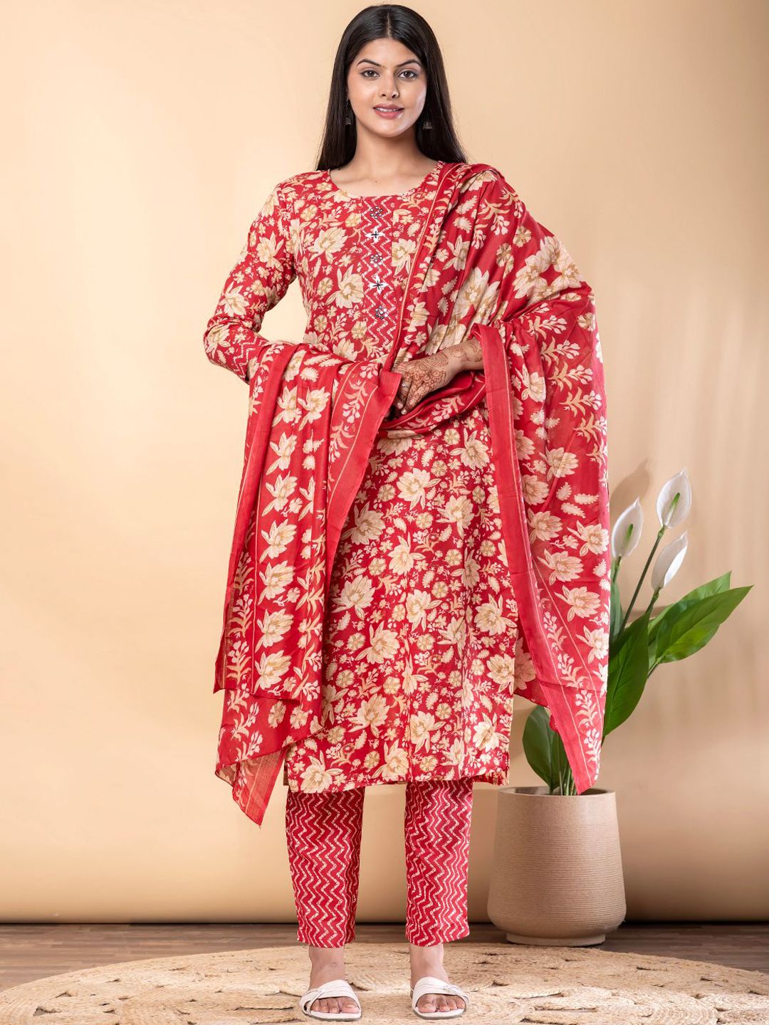 Readiprint Women Floral Printed Regular Pure Cotton Kurta with Palazzos & Dupatta