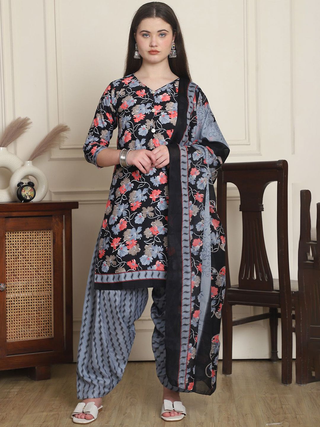 Roly Poly Women Floral Printed Kurta with Salwar & Dupatta