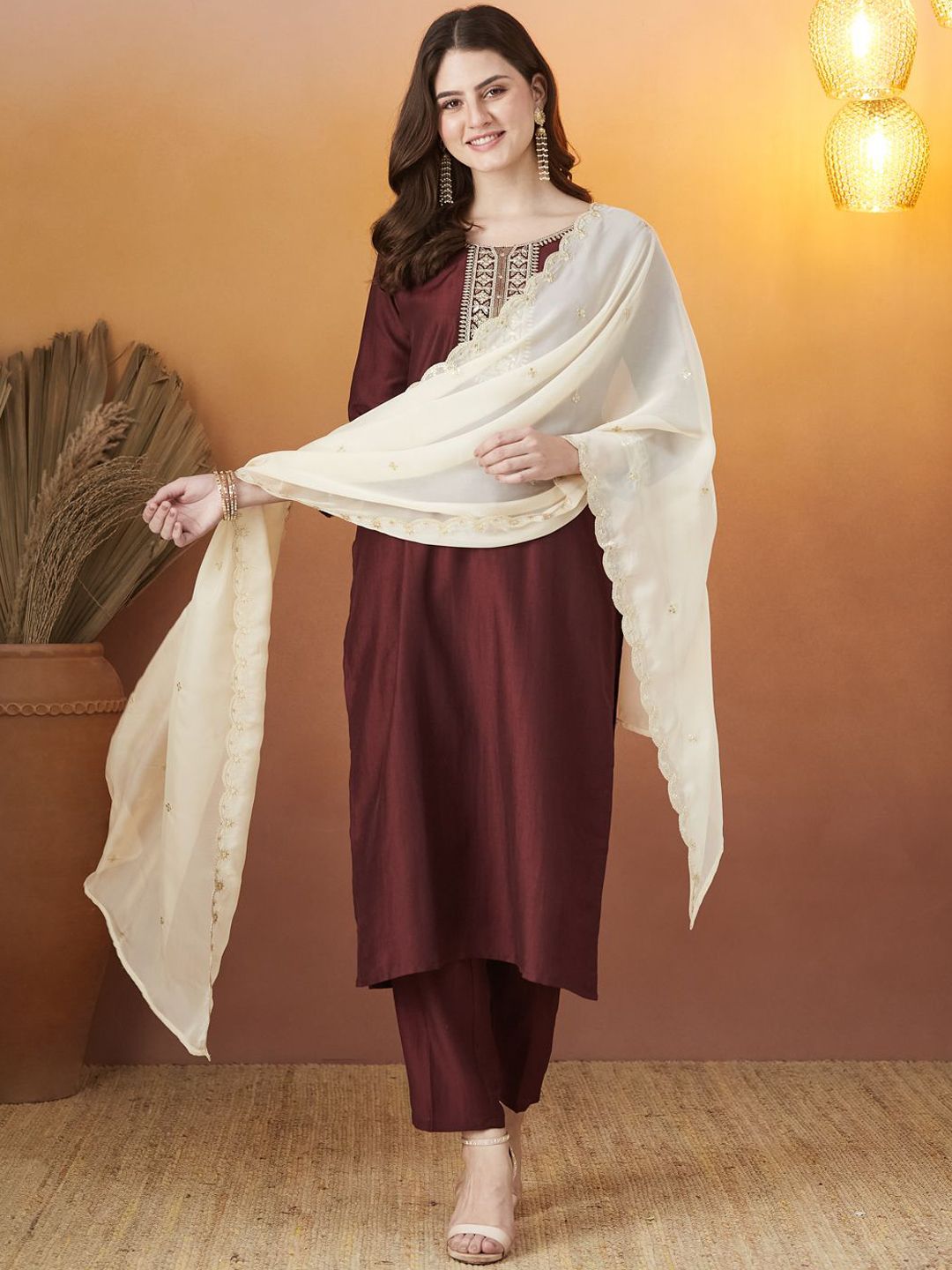 MOKOSH Women Solid Kurta with Trousers & Dupatta