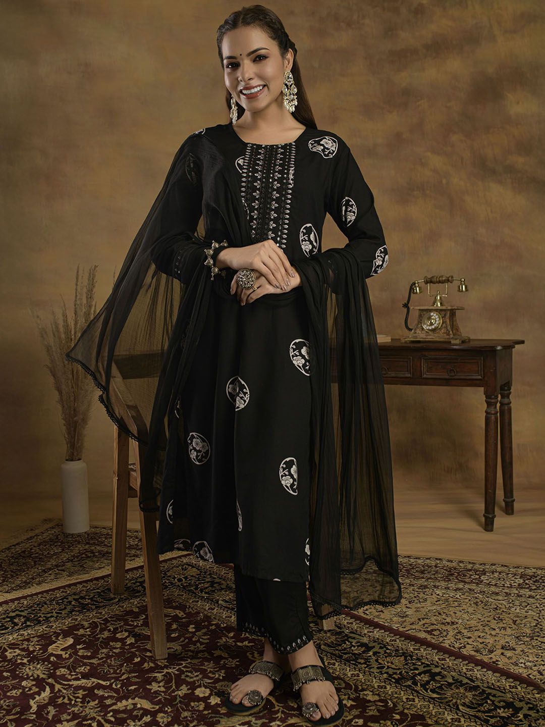 Sangria Women Floral Printed Cotton Kurta with Trousers & Dupatta