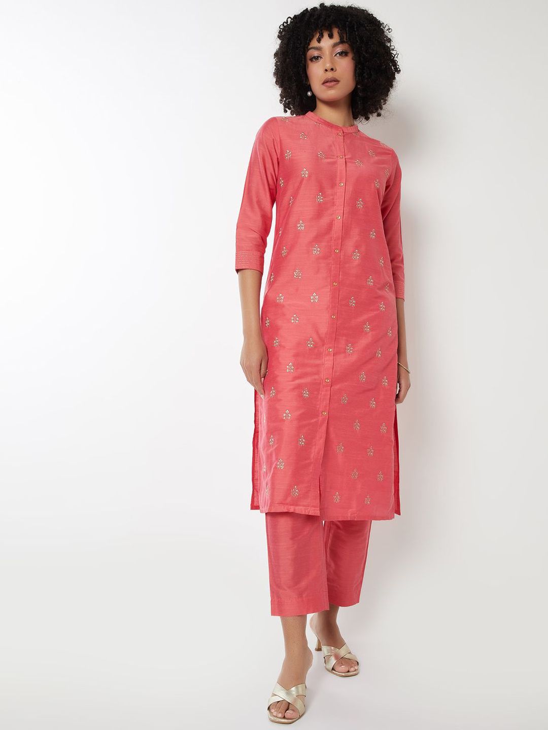 max Floral Embroidered Thread Work Mandarin Collar Straight Kurta With Trousers