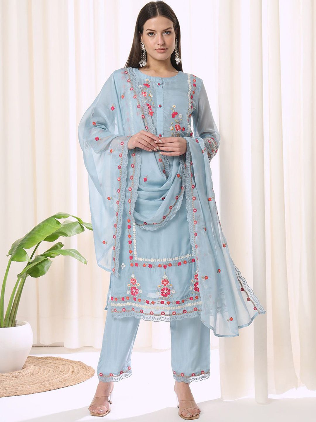 Anouk Women Floral Embroidered Regular Thread Work Kurta with Trousers & Dupatta