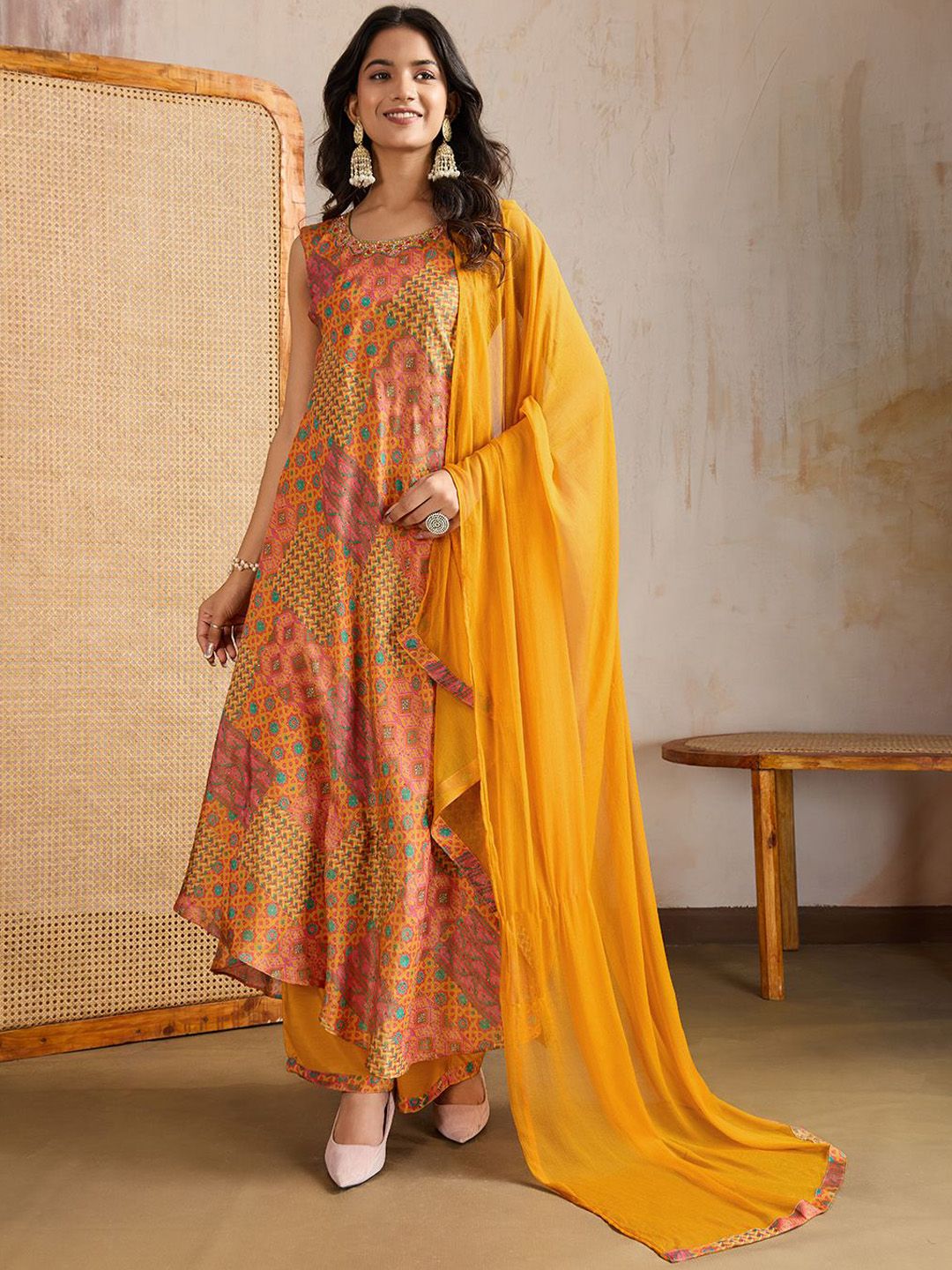 Inddus Women Ethnic Motifs Printed Regular Beads and Stones Kurta & Palazzos With Dupatta