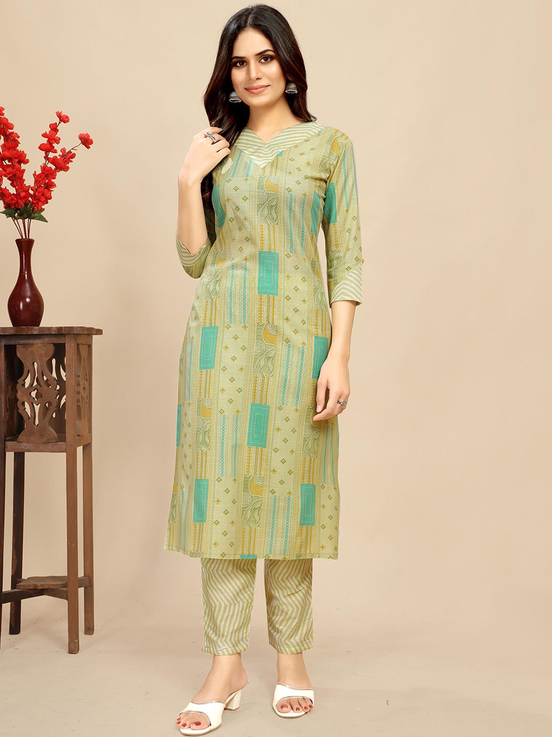 DIVASTRI Women Ethnic Motifs Printed Pure Cotton Kurta with Trousers