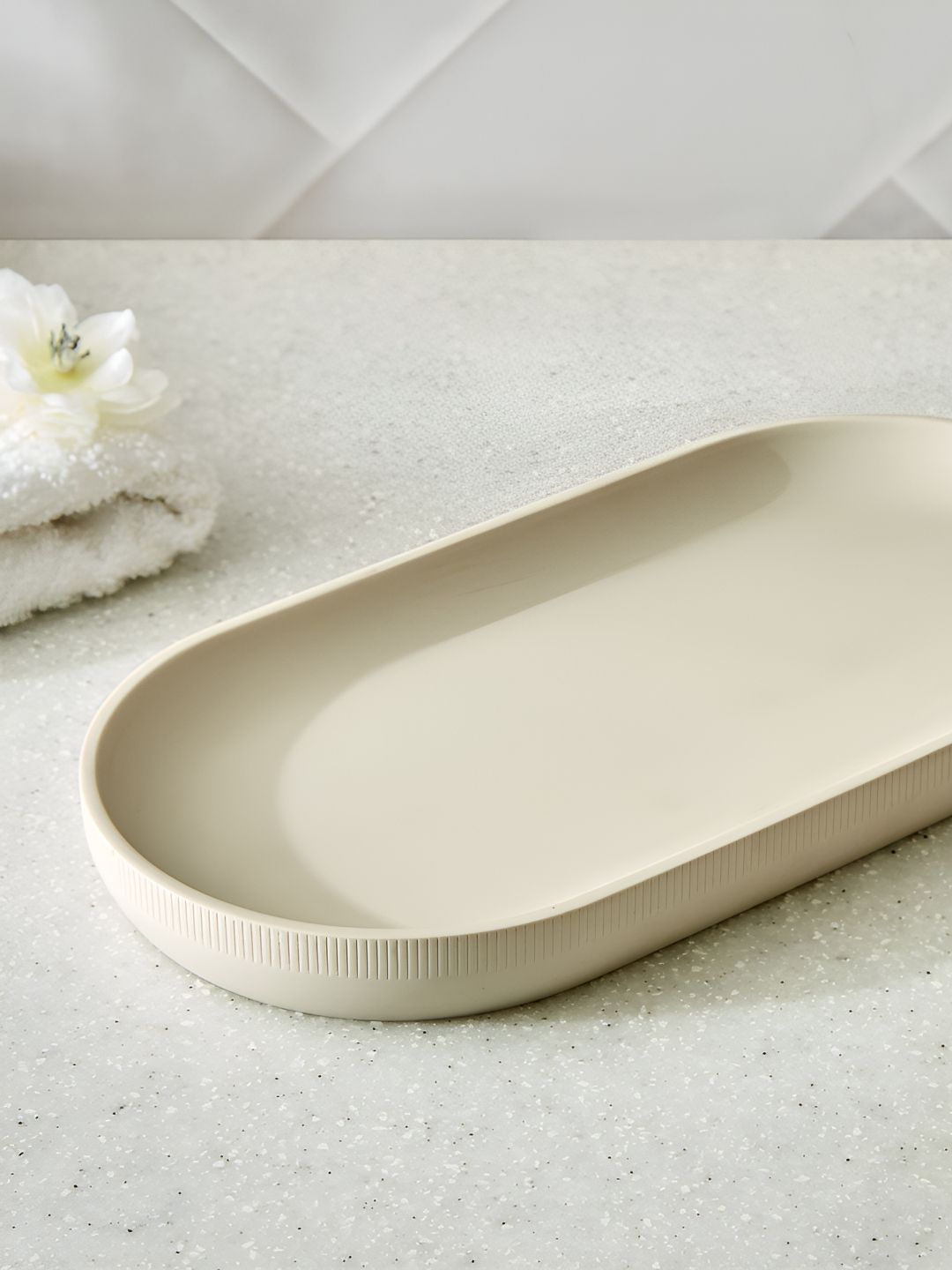 Home Centre Opulence Eddie Off White Polyresin Soap Dish-picture-46