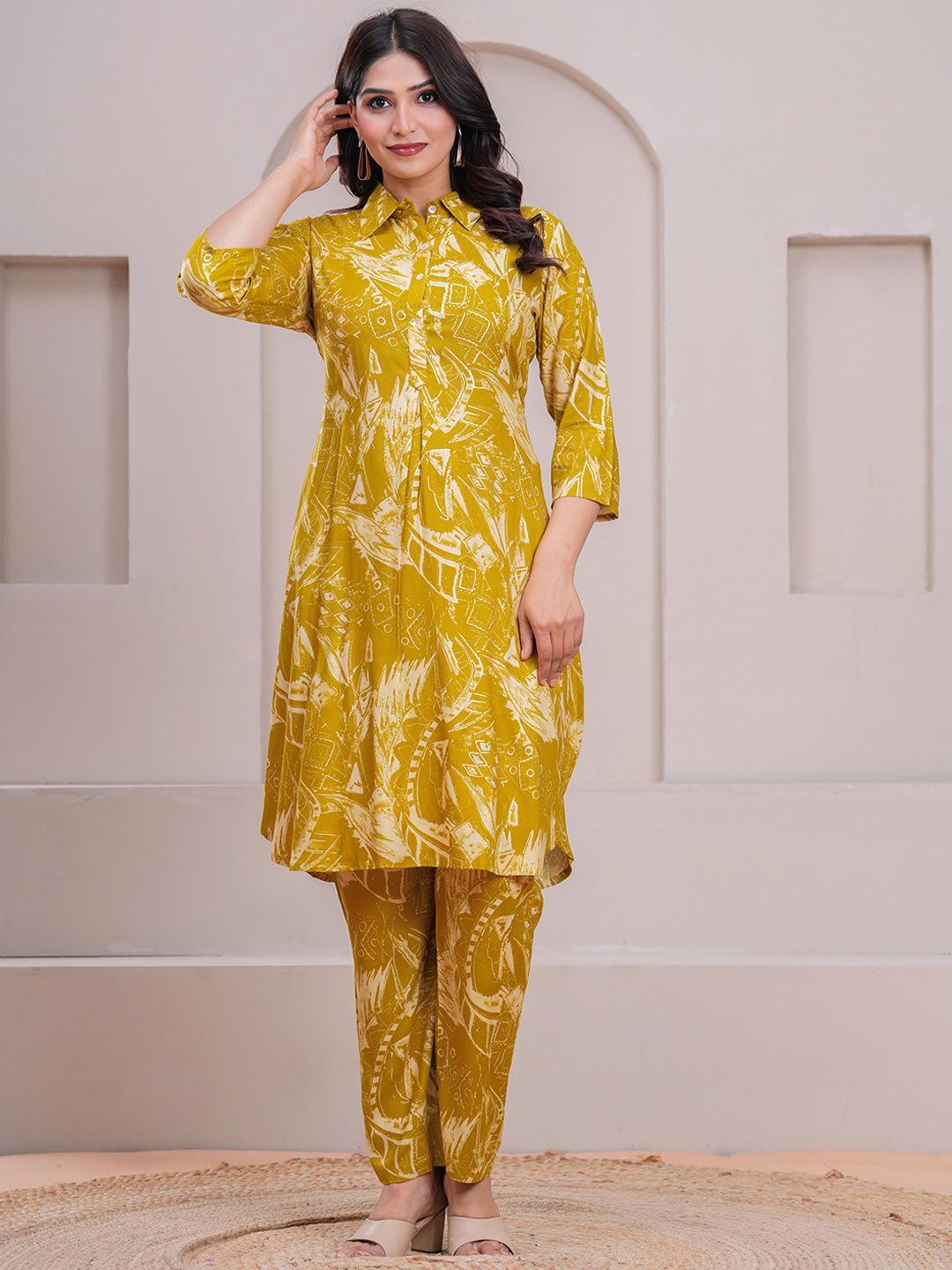 Meeranshi Printed Shirt Collar Tunic & Trouser Co-Ord Set-picture-33