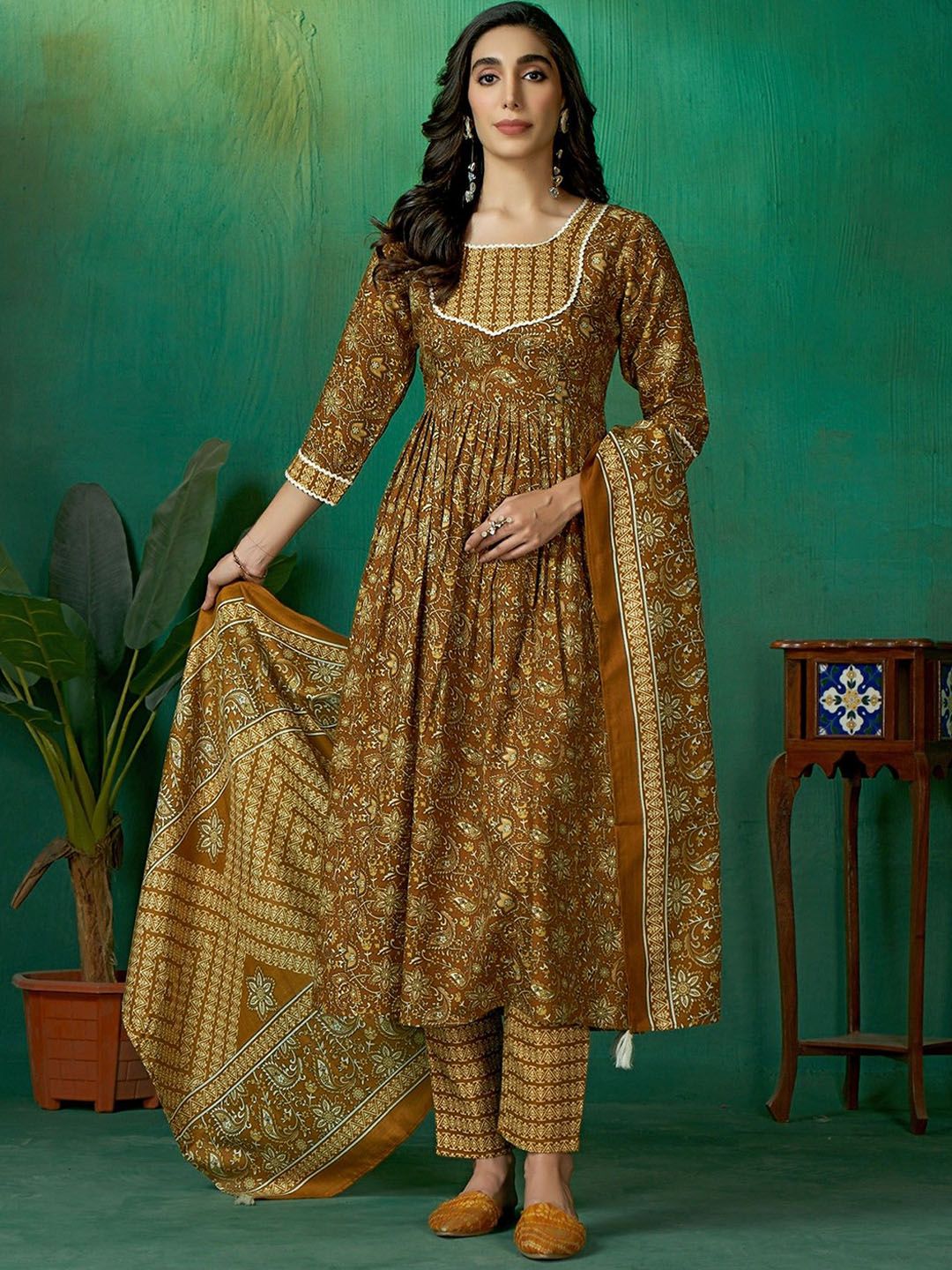 DIVASTRI Women Ethnic Motifs Printed Pure Cotton Anarkali Kurta with Trouser & Dupatta