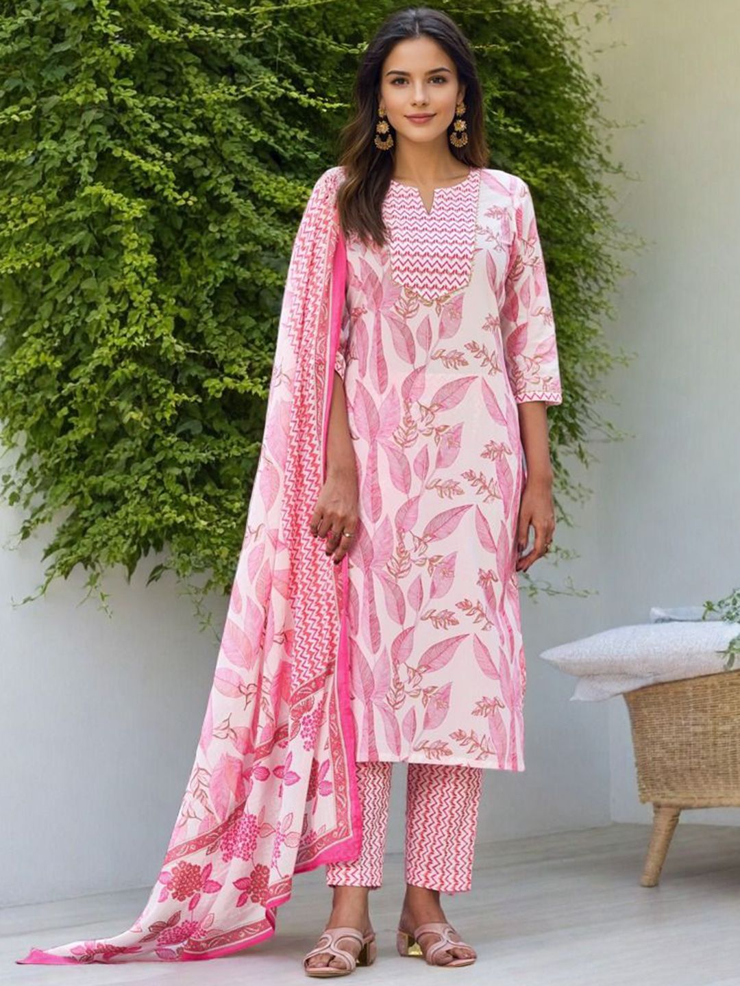 SZN Floral Printed Pure Cotton Notch Neck Straight Kurta With Trousers & Dupatta