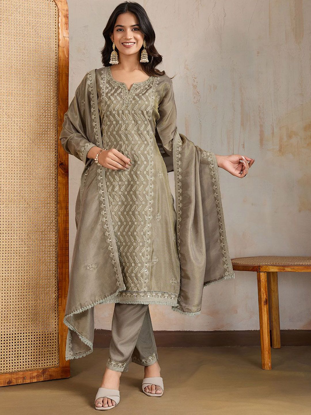 Inddus Ethnic Motifs Embroidered Notch Neck Thread Work Kurta With Trousers & Dupatta