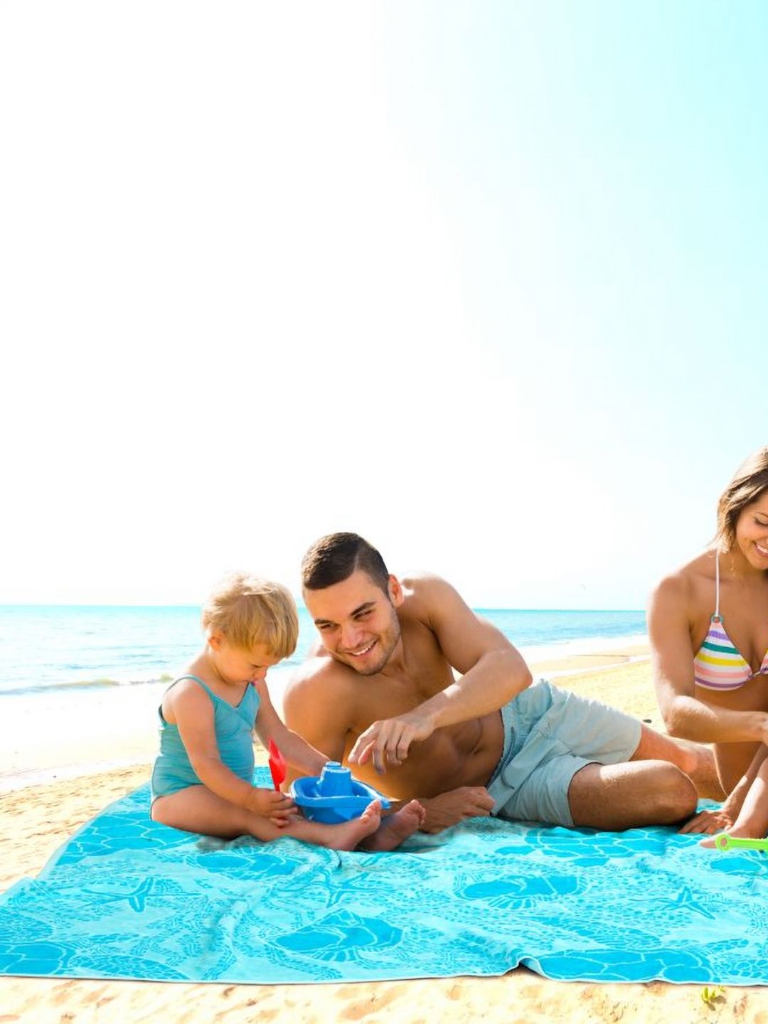 Creeva Blue & Turquoise Blue Printed 500 GSM Cotton Beach Towel