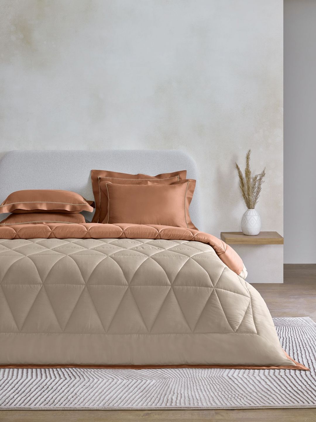 SANSAAR A DDECOR BRAND LIVE CONSCIOUSLY Rust & Cream-Coloured Geometric Cotton 4 Piece Double Extra Large Bedding Set-image-27