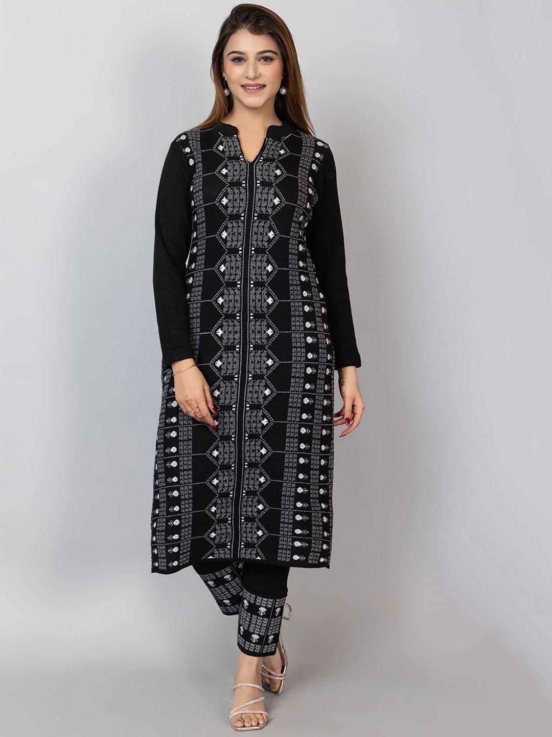 Colorchakra Ethnic Motifs Printed Notch Neck Straight Kurta With Palazzos