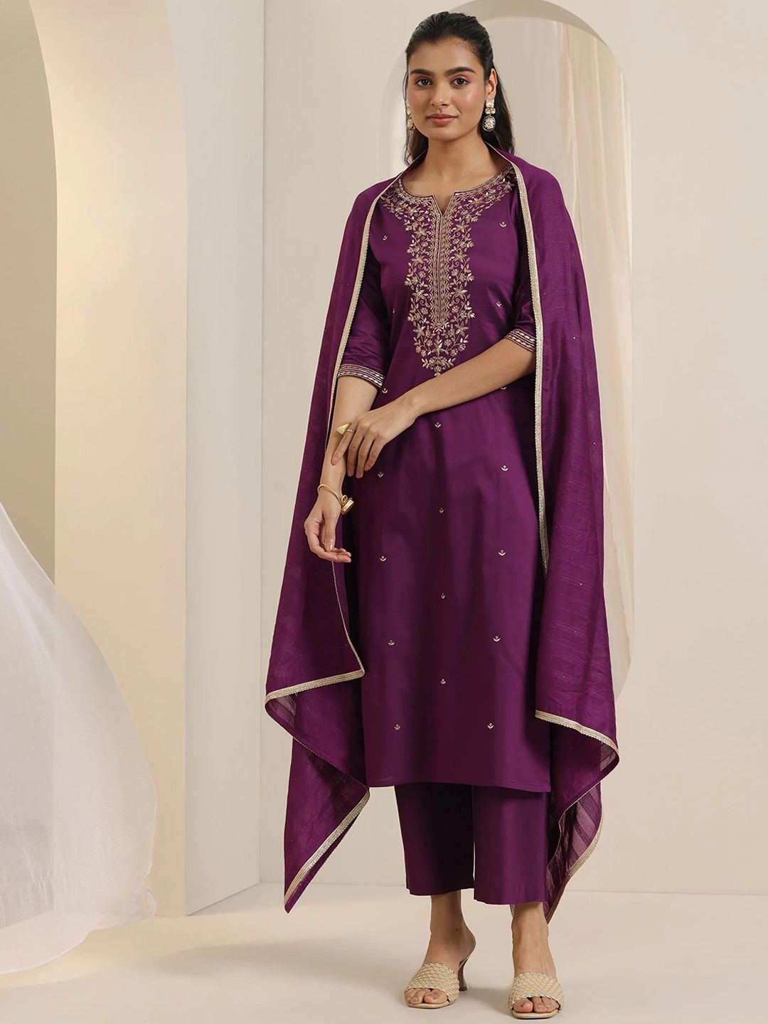 Growdamy Floral Yoke Design Notch Neck Chanderi Silk Kurta & Trousers With Dupatta