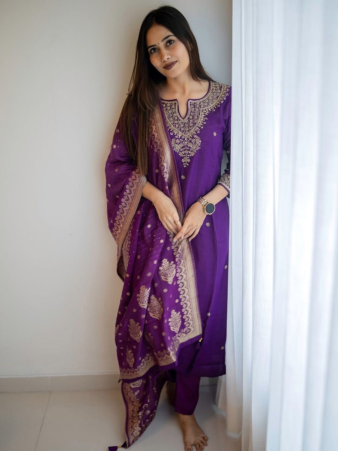 DIVASTRI Women Ethnic Motifs Beads and Stones Kurta & Trousers With Dupatta