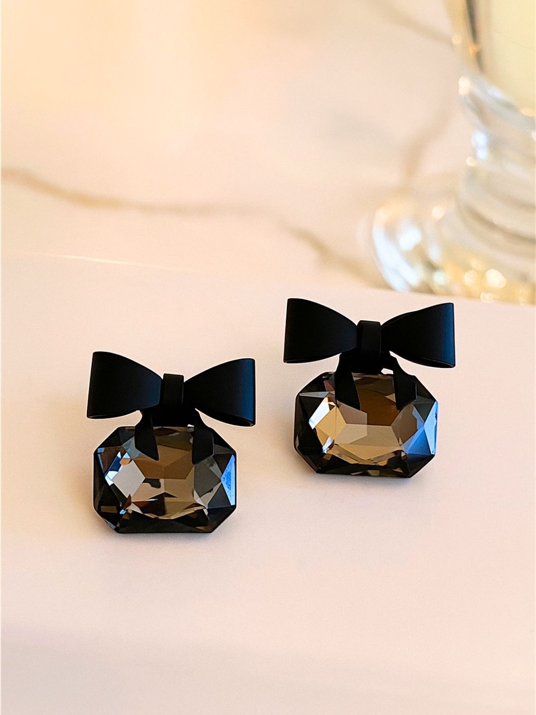 COOLWOOL Square Studs Earrings-picture-28