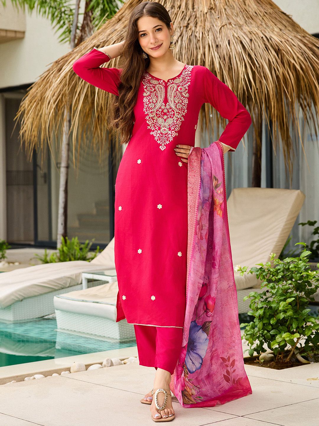 Navlik Women Paisley Embroidered Thread Work Straight Kurta with Trousers & Dupatta