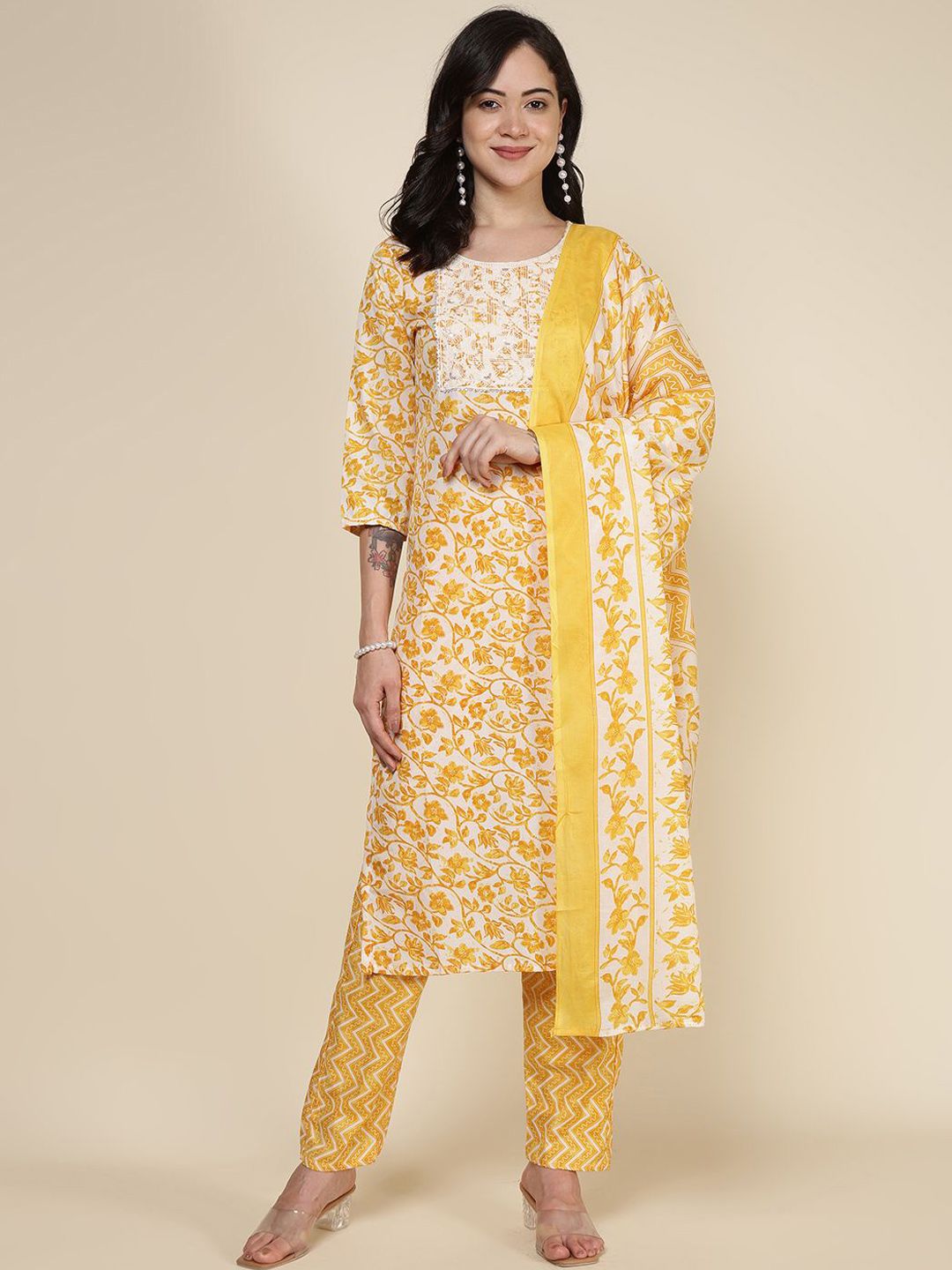 Meena Bazaar Floral Printed Round Neck Kurta With Trousers & Dupatta