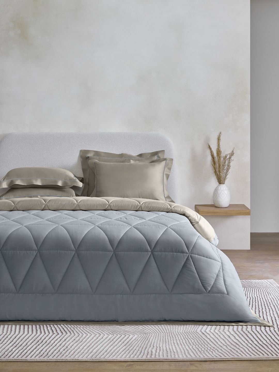 SANSAAR A DDECOR BRAND LIVE CONSCIOUSLY Blue & Grey Geometric Cotton 4 Piece Double Extra Large Superfine Bedding Set-picture-31