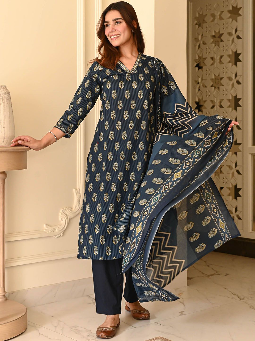 DIVASTRI Floral Printed V-Neck Sequinned Straight Kurta With Trousers & Dupatta