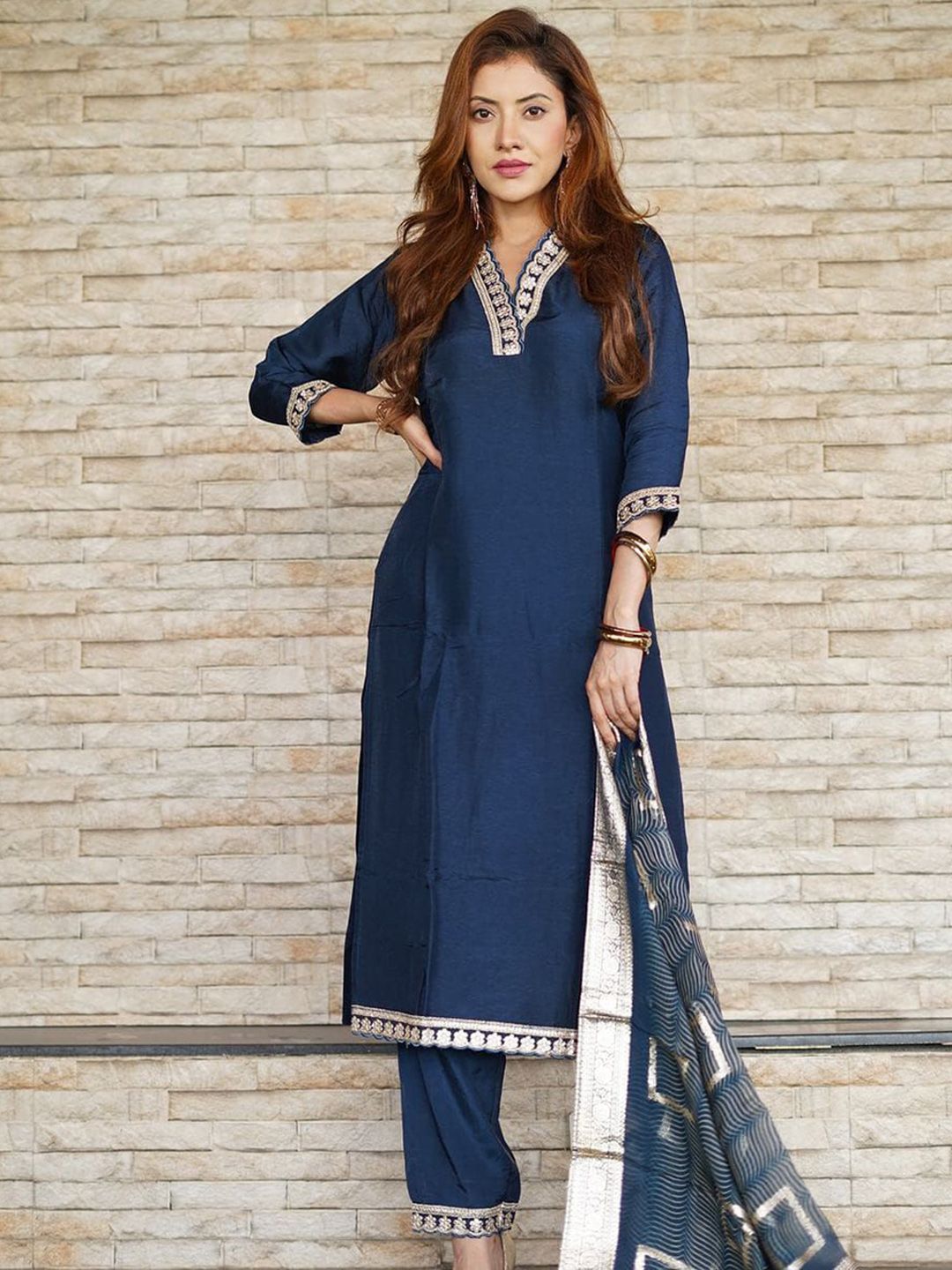 DIVASTRI Women Ethnic Motifs Embroidered Kurta with Trousers &  Dupatta