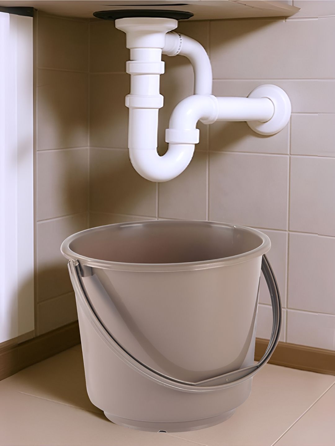 Aura Brown Solid Plastic Bath Accessories Set-image-33