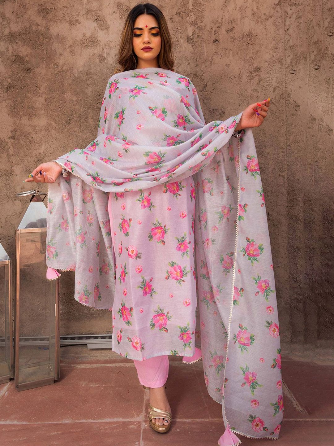 DIVASTRI Women Floral Printed Kurta with Trousers & Dupatta