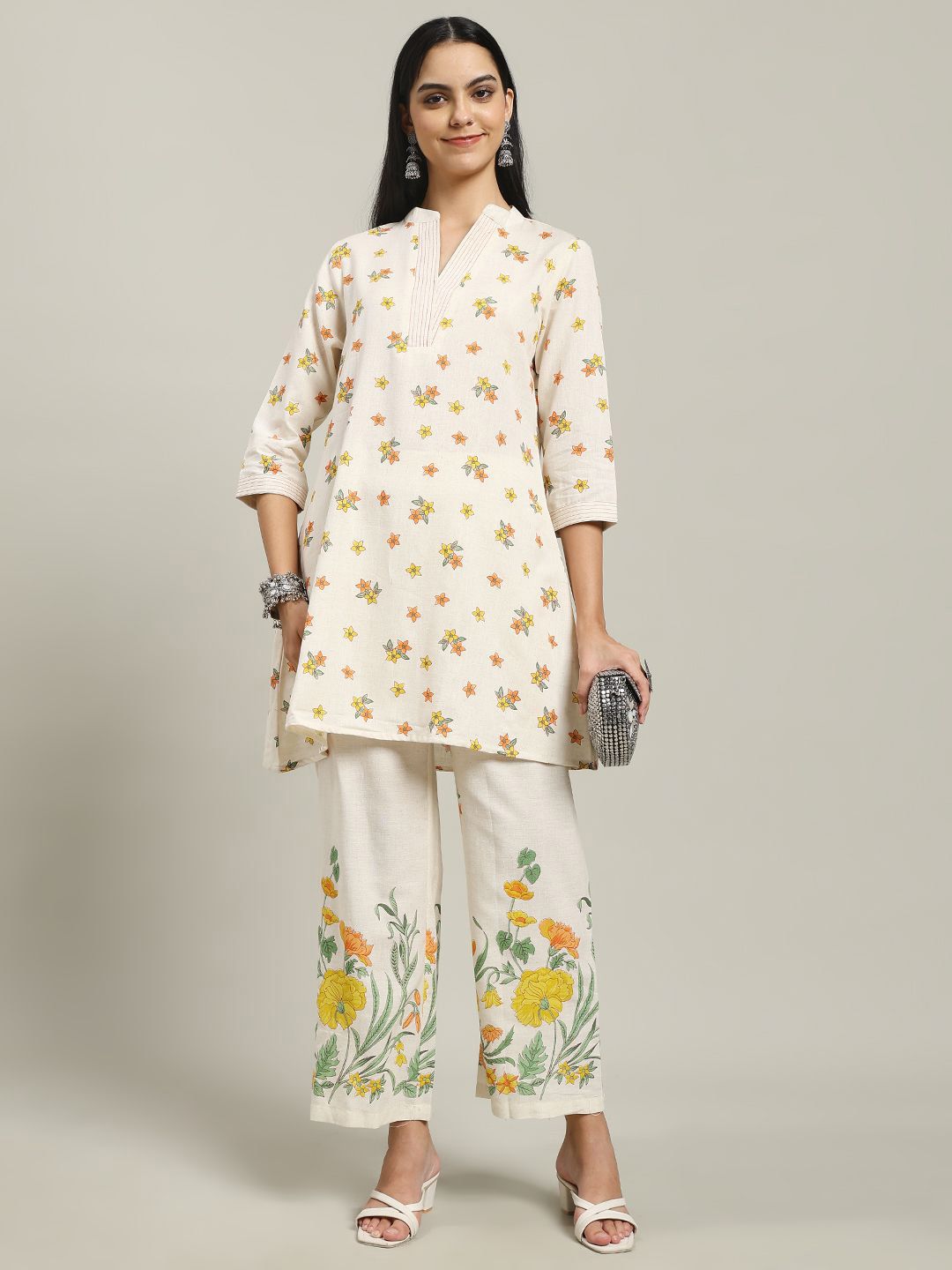 Meena Bazaar Women Floral Printed Kurta with Trousers