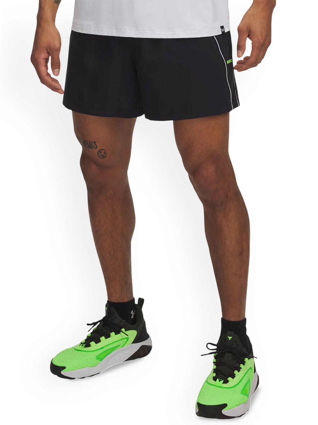 UNDER ARMOUR Loose Fit Mid-Rise Shorts-picture-20