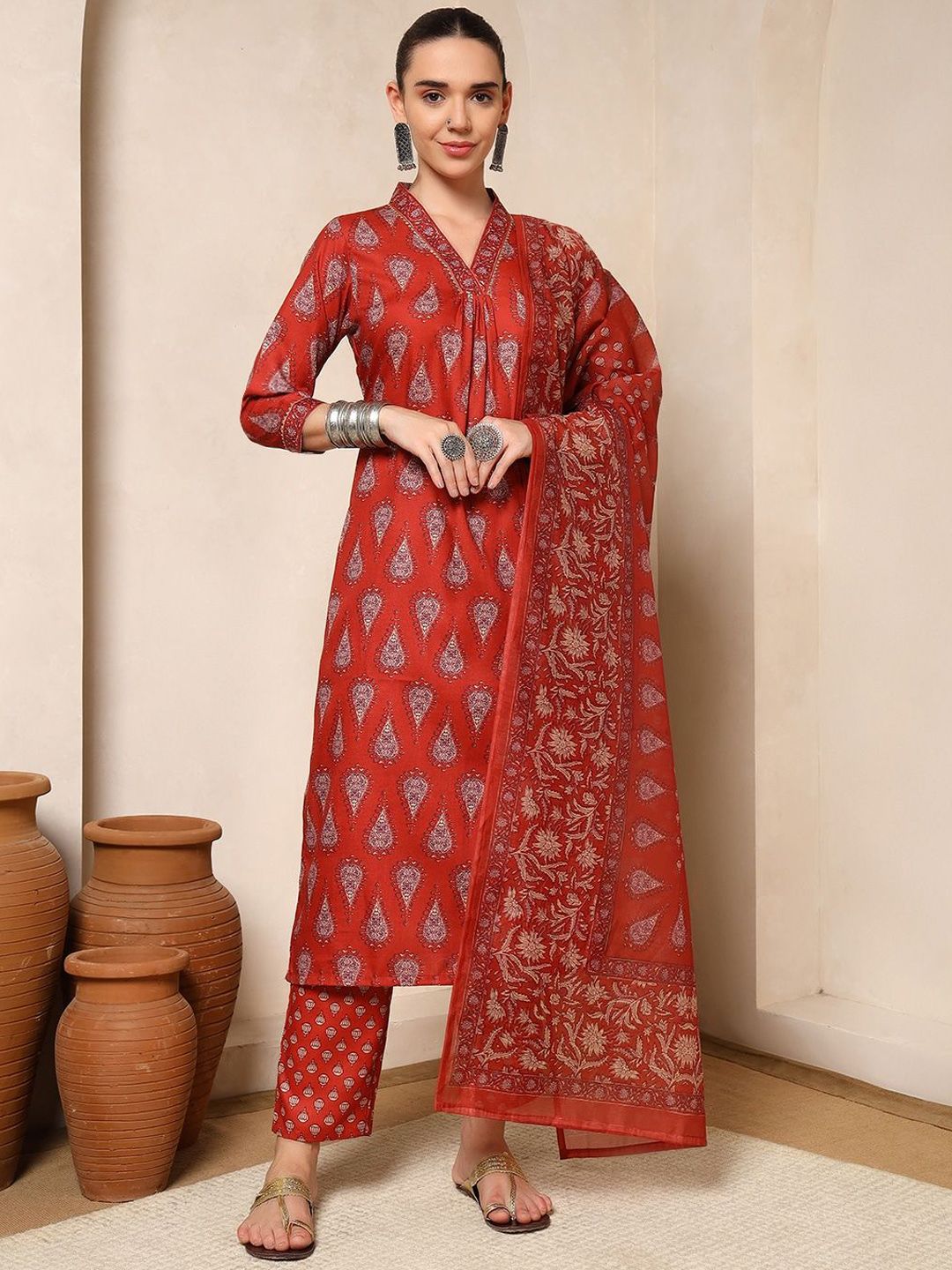 Spera Floral Printed V-Neck Gotta Patti Straight Kurta With Trousers & Dupatta