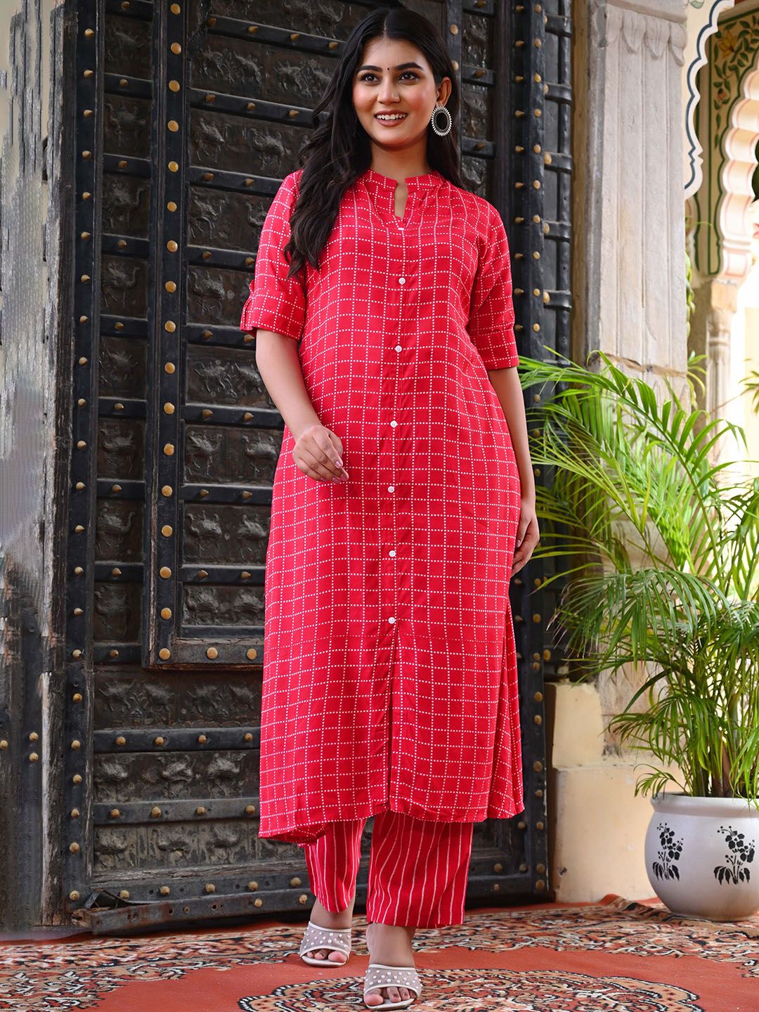 Bahe Kurtiz Check Printed Mandarin Collar Straight Kurta With Pyjamas