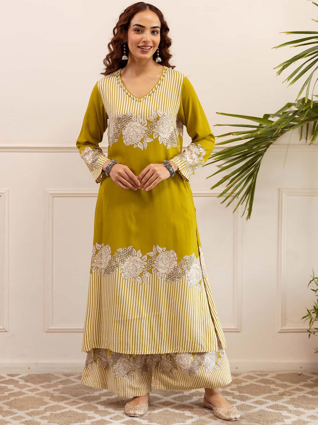 Spera Floral Printed Straight Sequinned Kurta With Palazzos