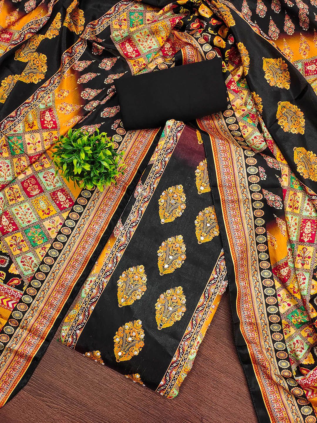 HERE&NOW Ethnic Motifs Printed Beads And Stones Chinnon  Unstitched Dress Material