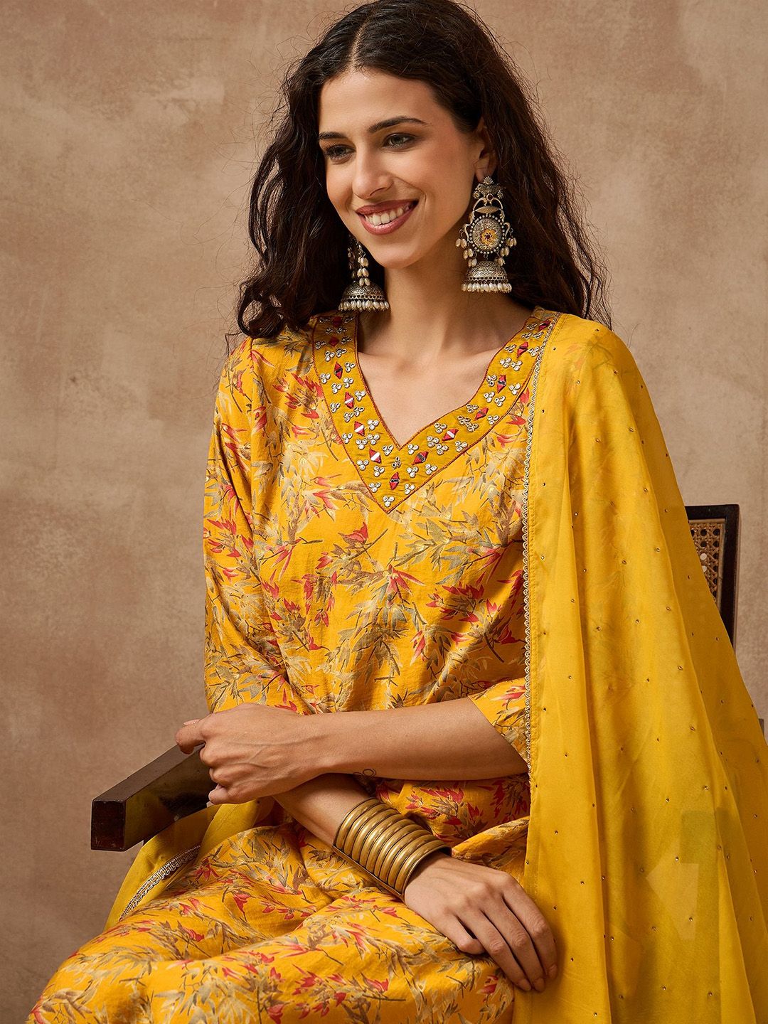 Anouk Women Floral Printed Kurta with Trouser & Dupatta-picture-20