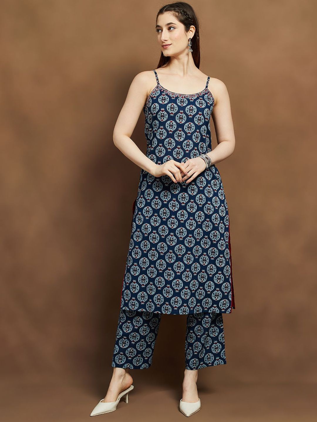 Melange by Lifestyle Women Floral Printed Regular Pure Cotton Kurta with Palazzos