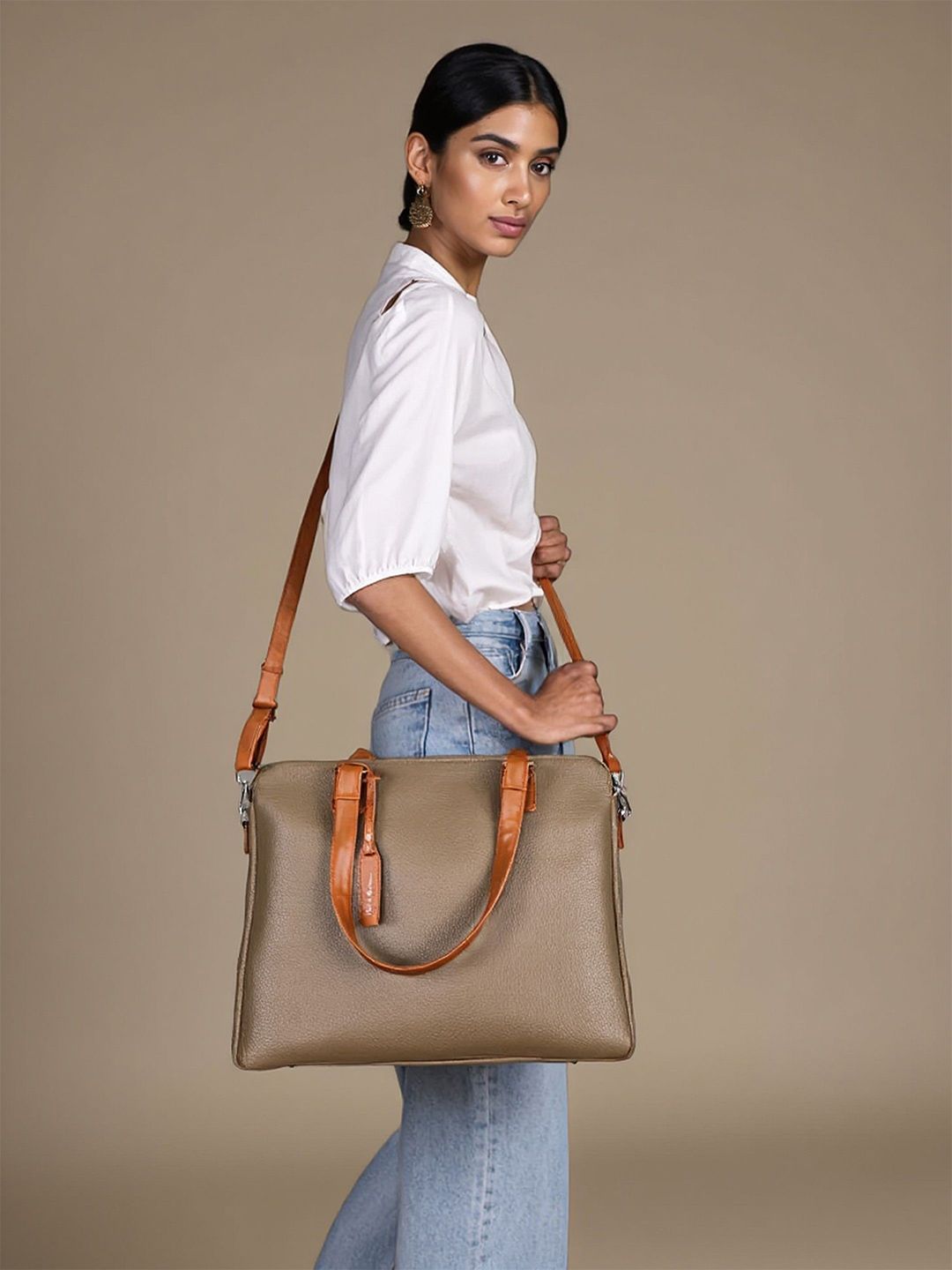 Mast & Harbour Unisex Structured Shoulder Bag-picture-39