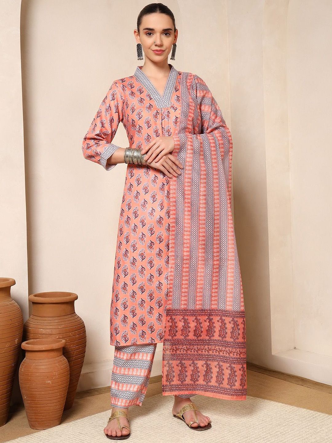 Spera Women Floral Printed Regular Gotta Patti Kurta with Trousers & Dupatta