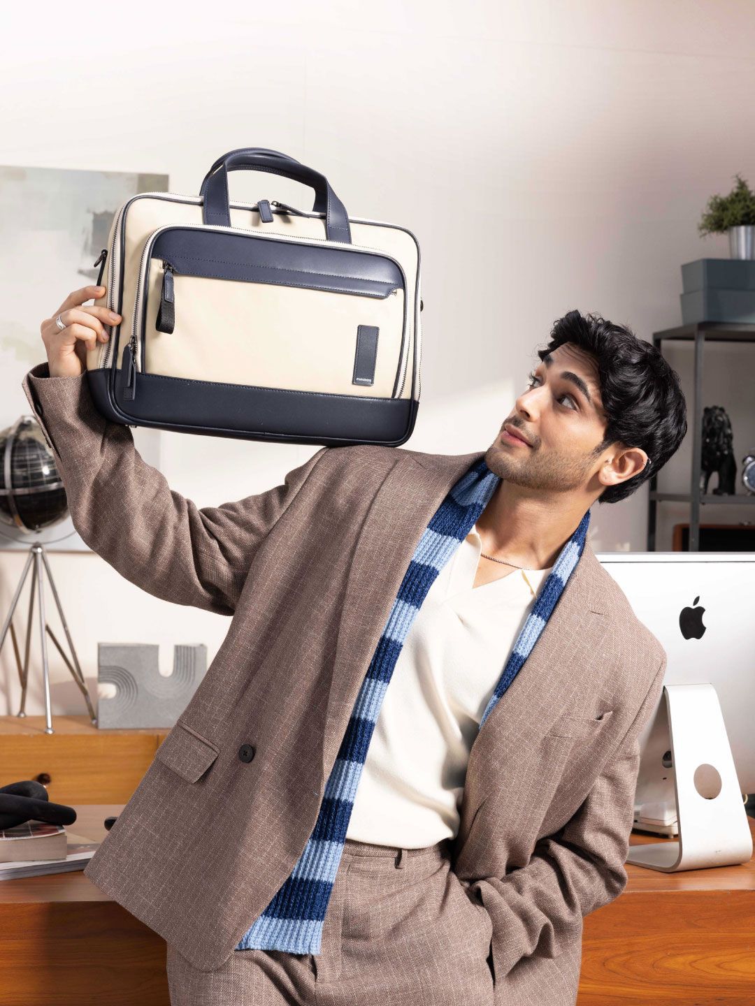 MOKOBARA Unisex Two Handles Laptop Bag-picture-45