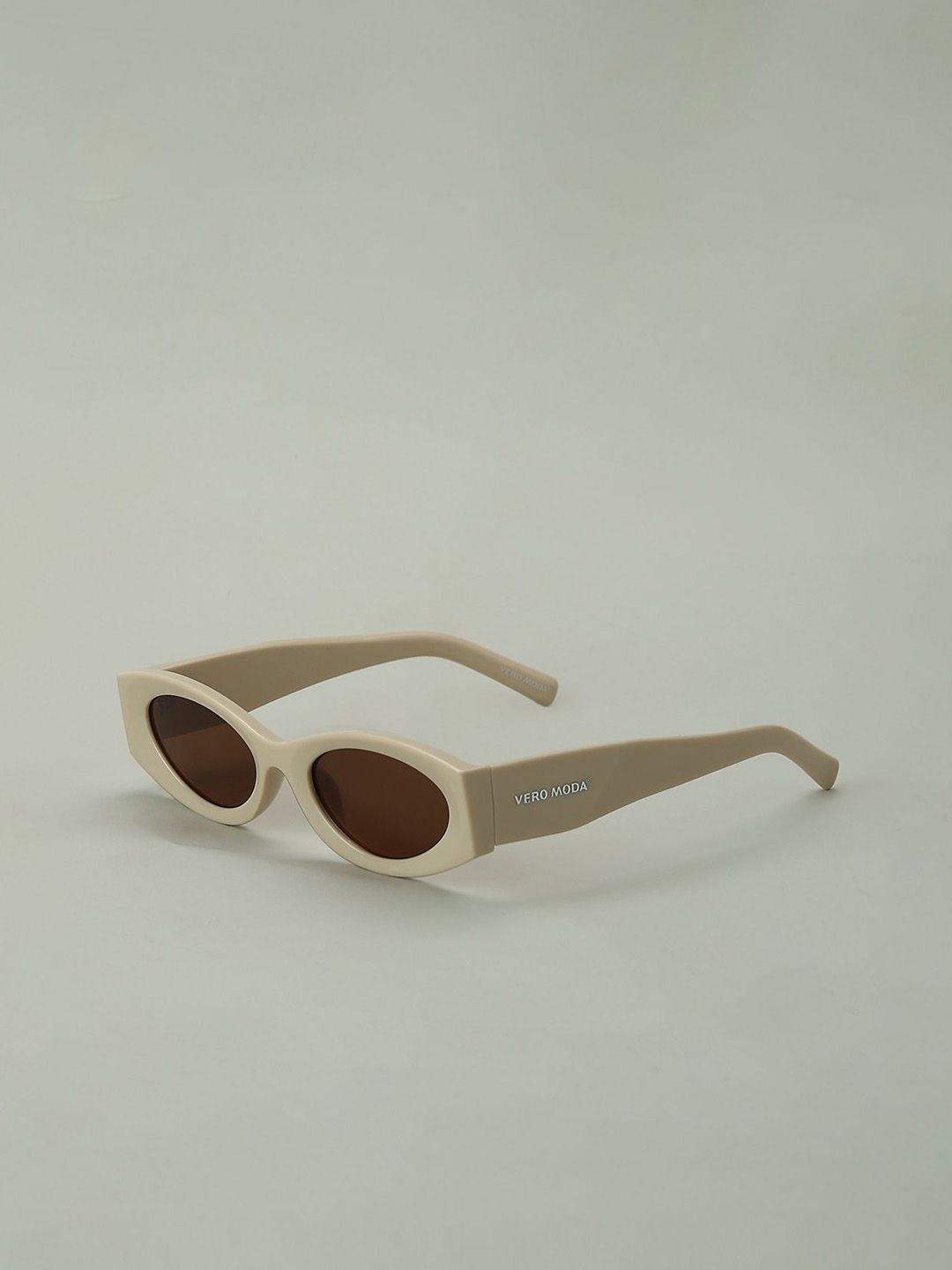 Vero Moda Women Oval Sunglasses with Polarised and UV Protected Lens 9018888001-picture-26