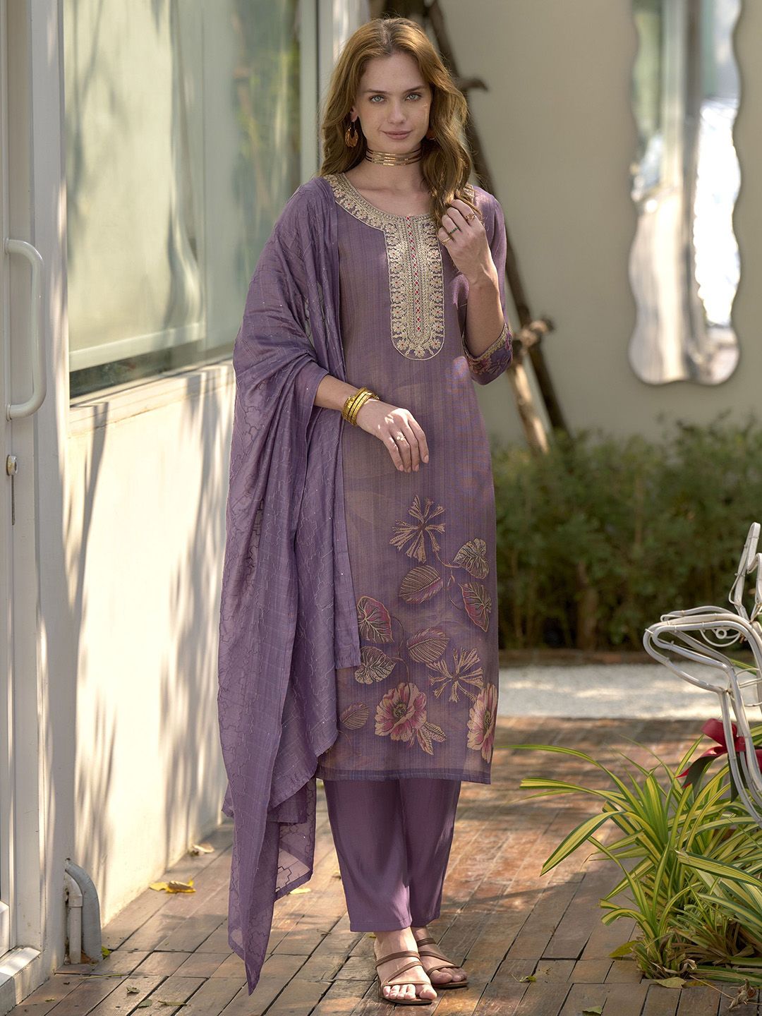 FLAVICA Women Ethnic Motifs Printed Regular Sequinned Tissue Kurta with Trousers & Dupatta