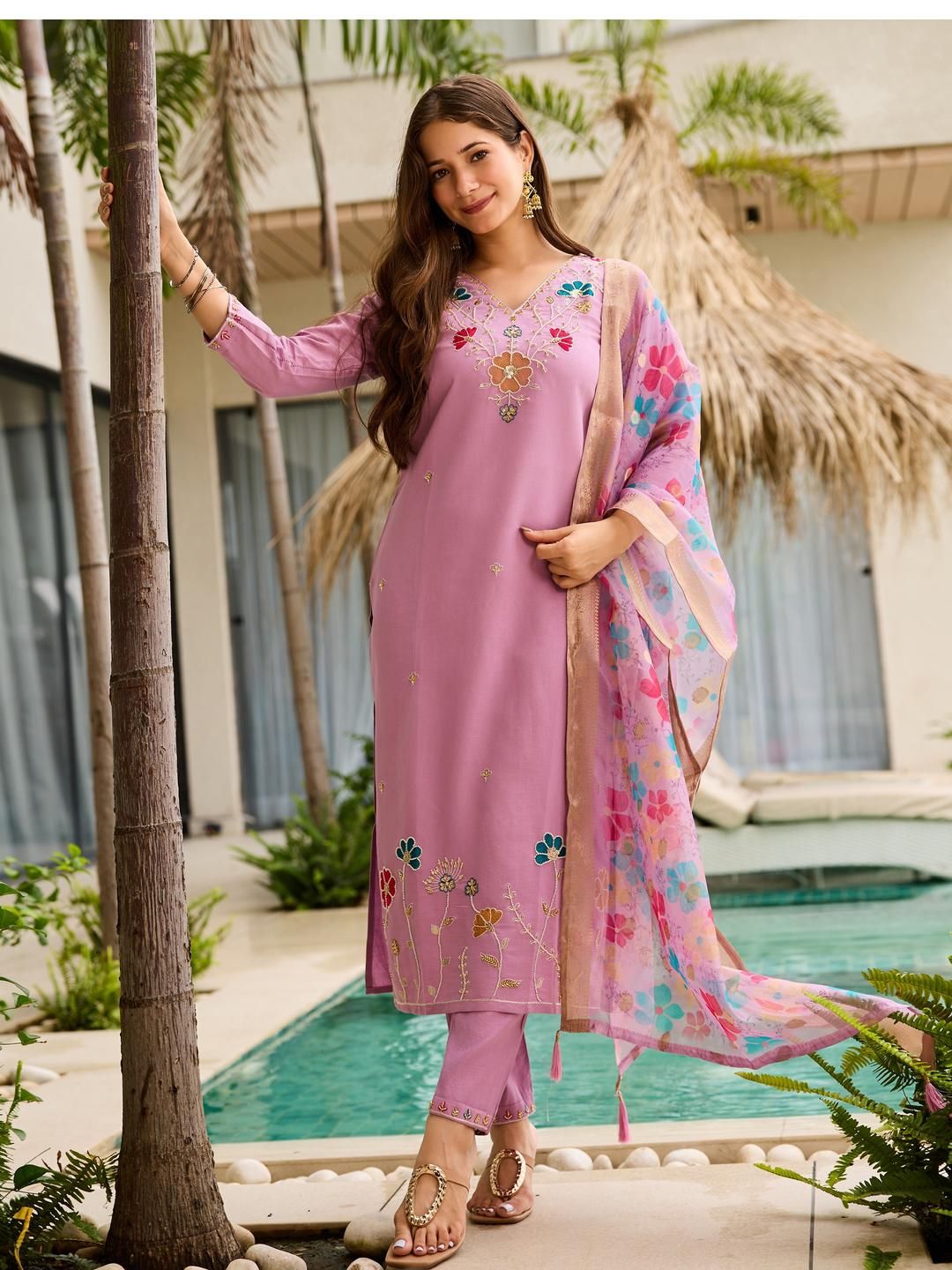 CaniBani Women Mauve Silk Blend Kurta Sets