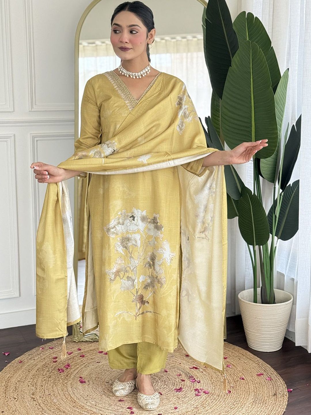 S.K.C Women Ethnic Motifs Printed Regular Pure Cotton Kurta & Pyjamas With Dupatta