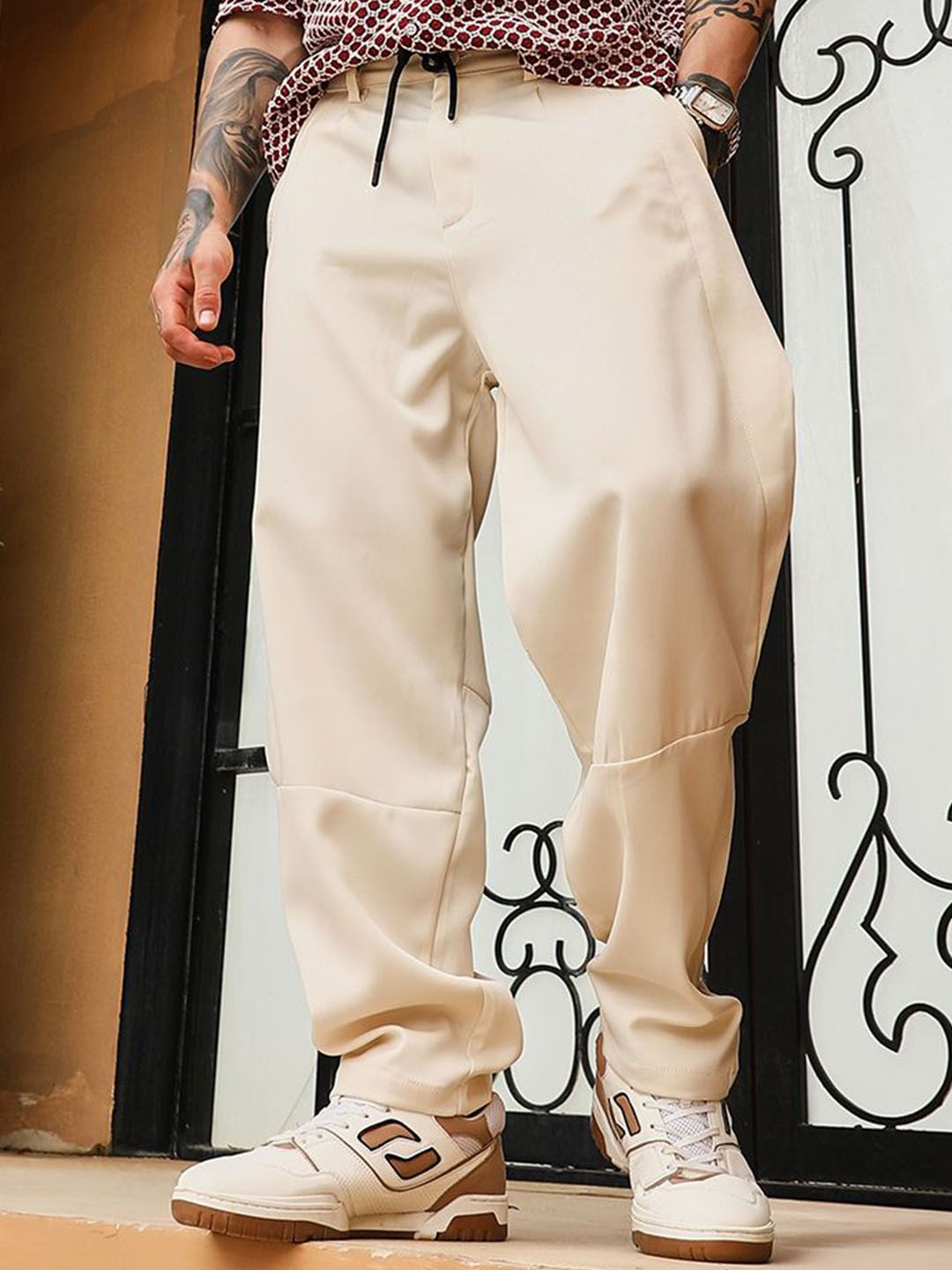 Campus Sutra Men Comfort Relaxed Fit Trousers-picture-31