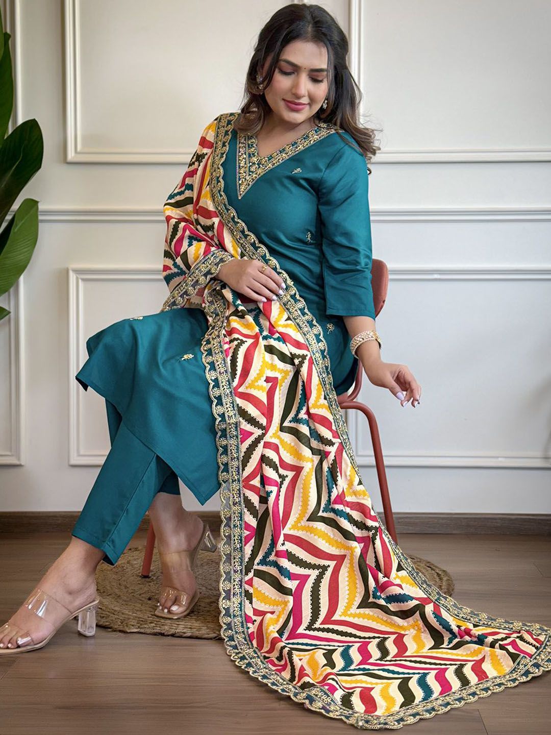 PAYA FASHION Women Ethnic Motifs Embroidered Kurta with Trouser & Dupatta