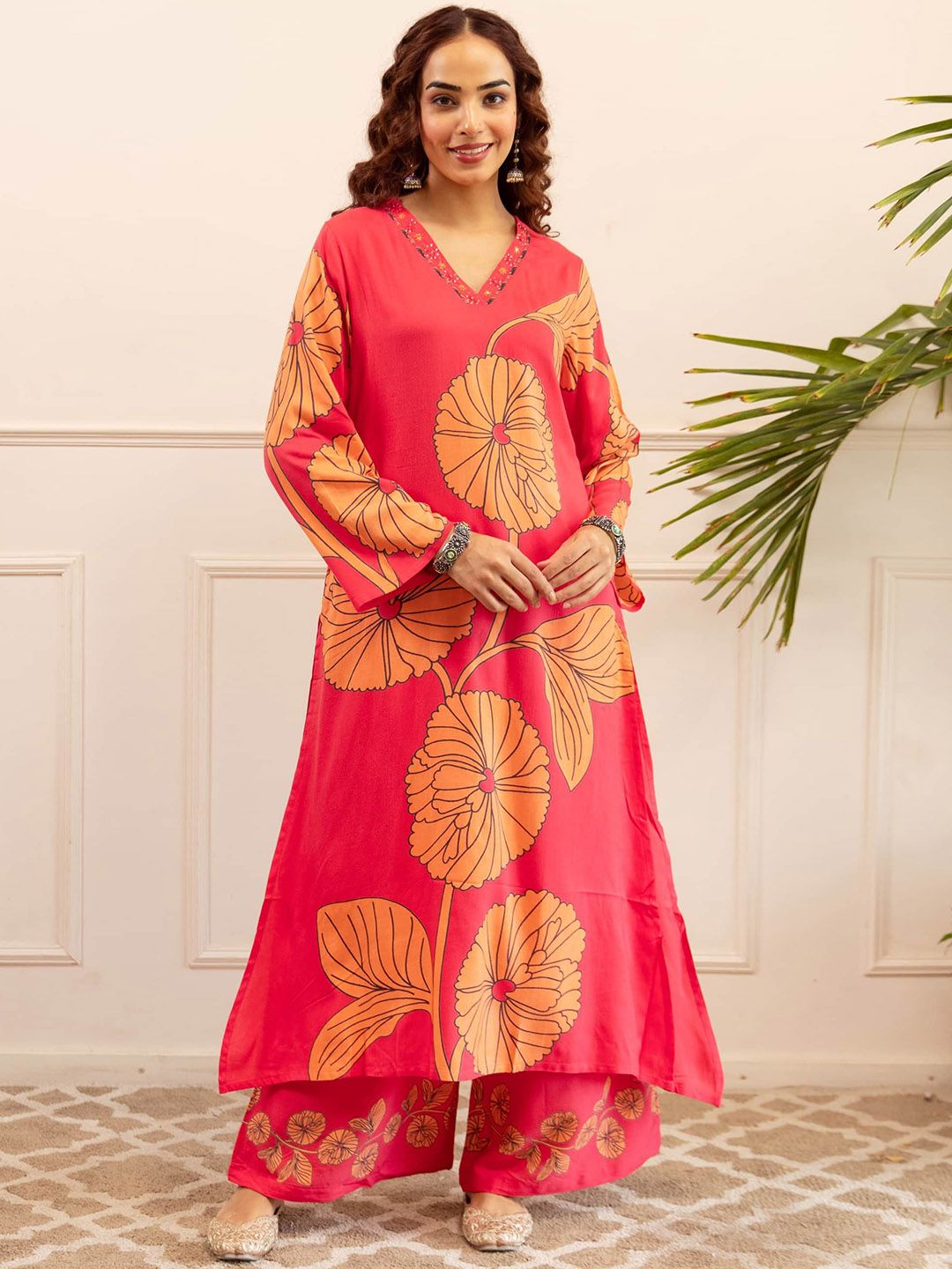 Nehamta Women Floral Printed Regular Sequinned Kurta with Palazzos