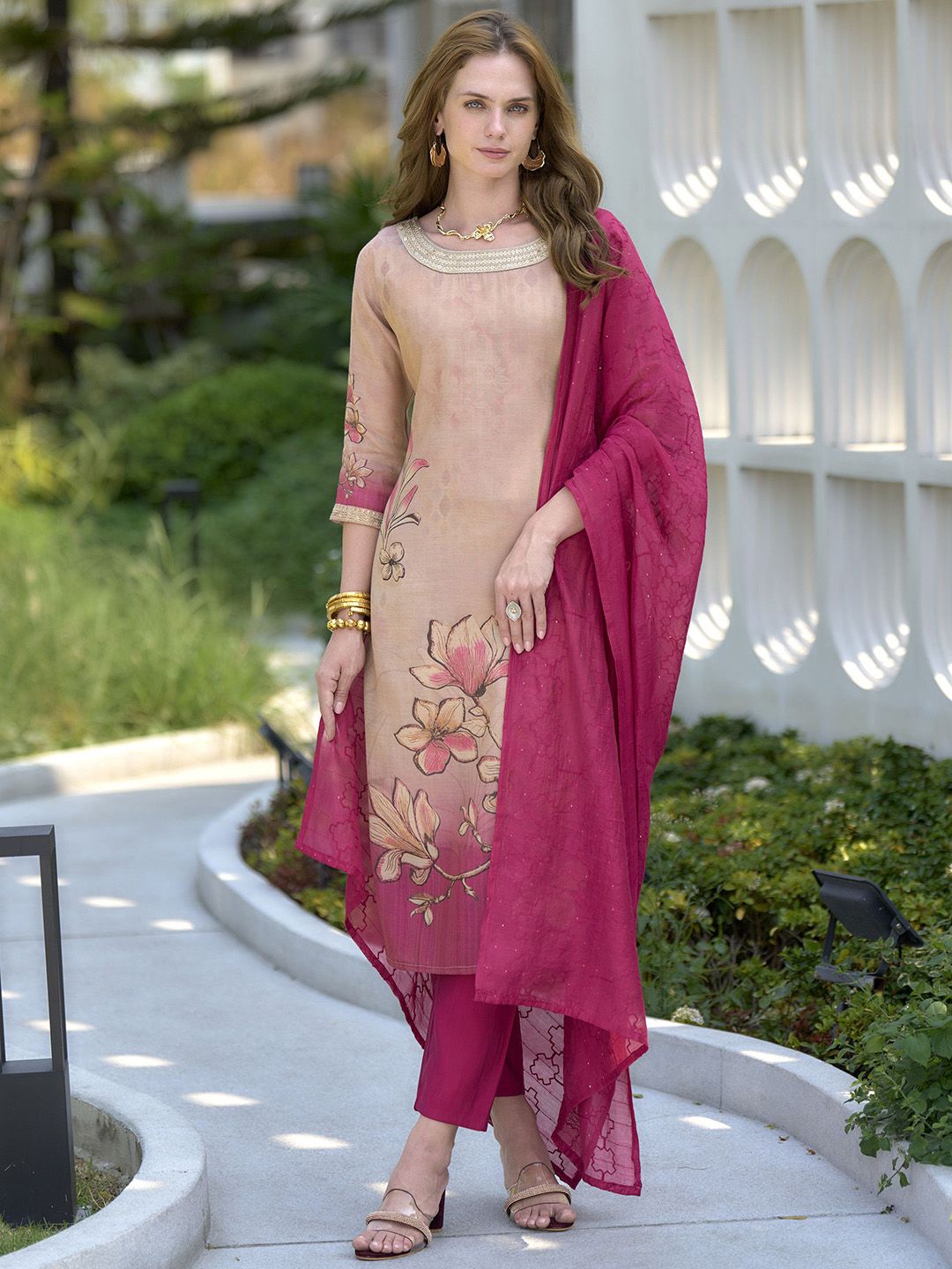 FLAVICA Women Ethnic Motifs Printed Regular Sequinned Kurta with Trousers &  Dupatta