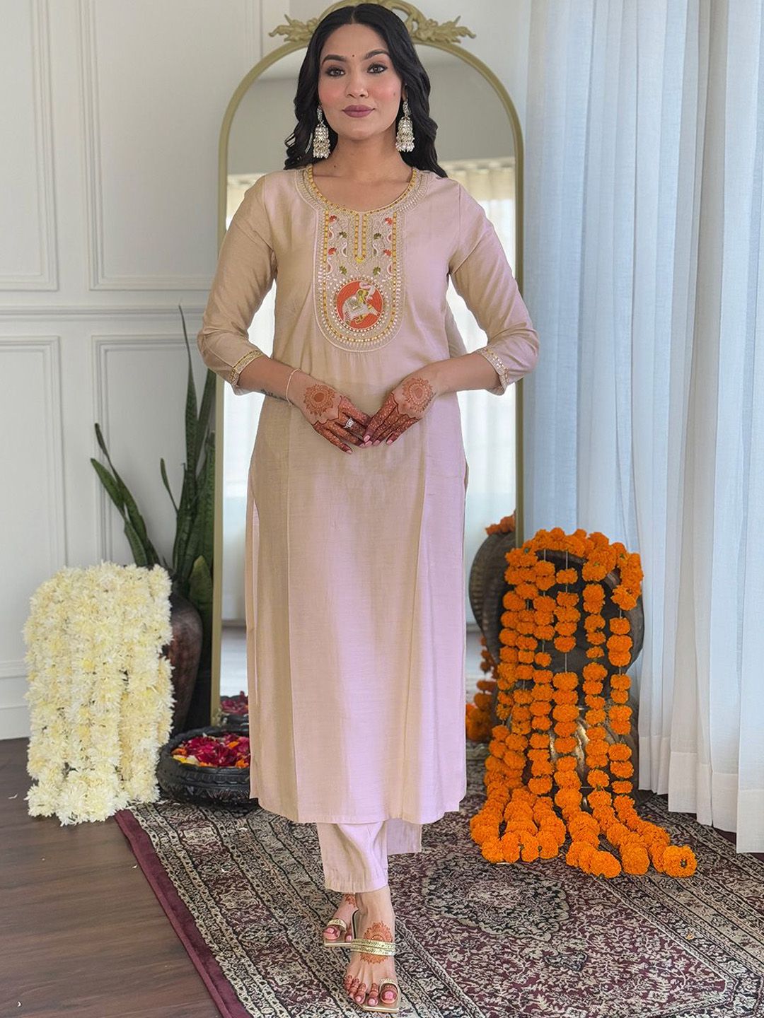 PAYA FASHION Floral Yoke Design Sequinned V-Neck Kurta With Trousers & Dupatta