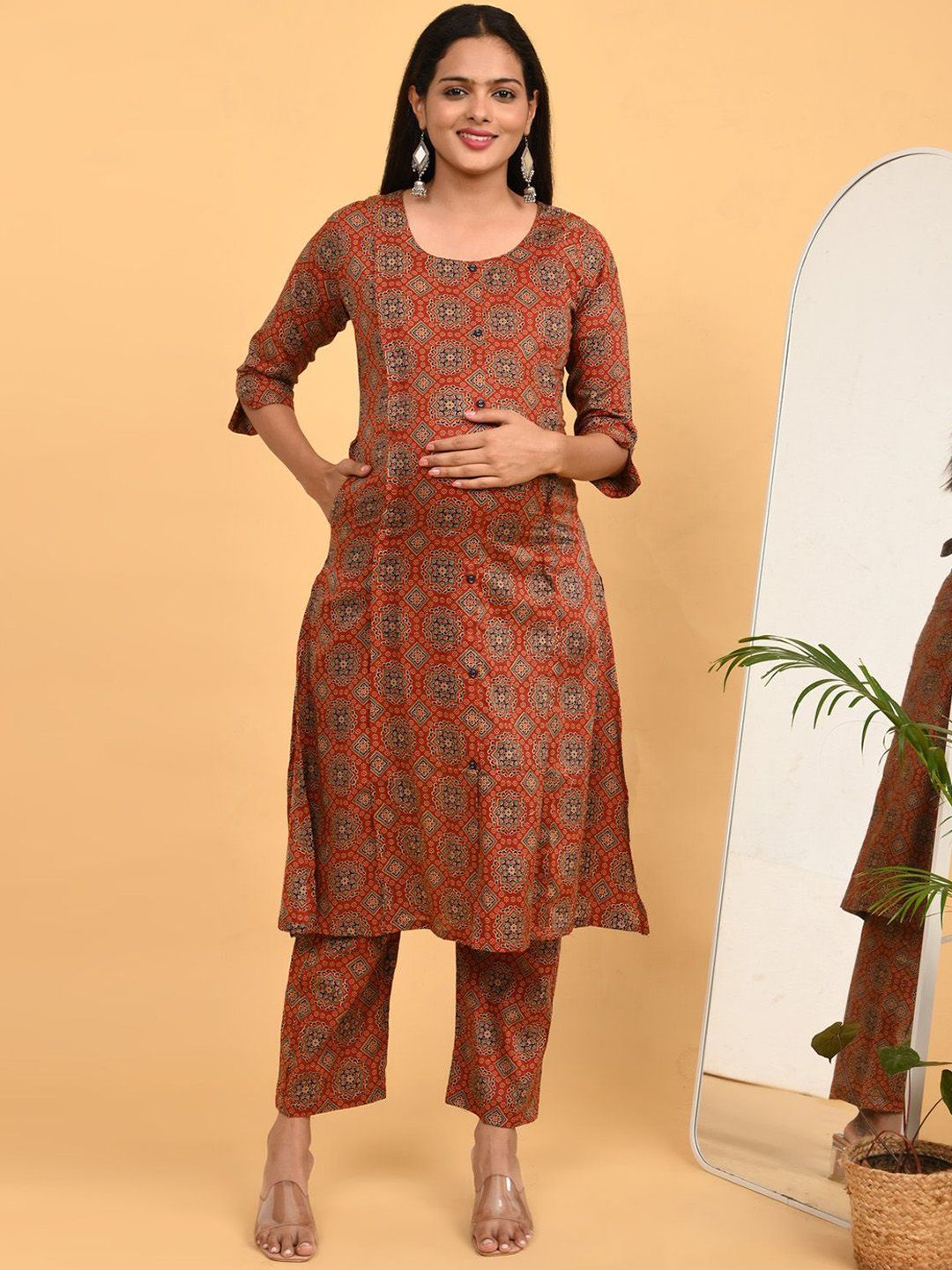 GOLDSTROMS Women Ethnic Motifs Printed Regular Pure Cotton Kurta with Trousers